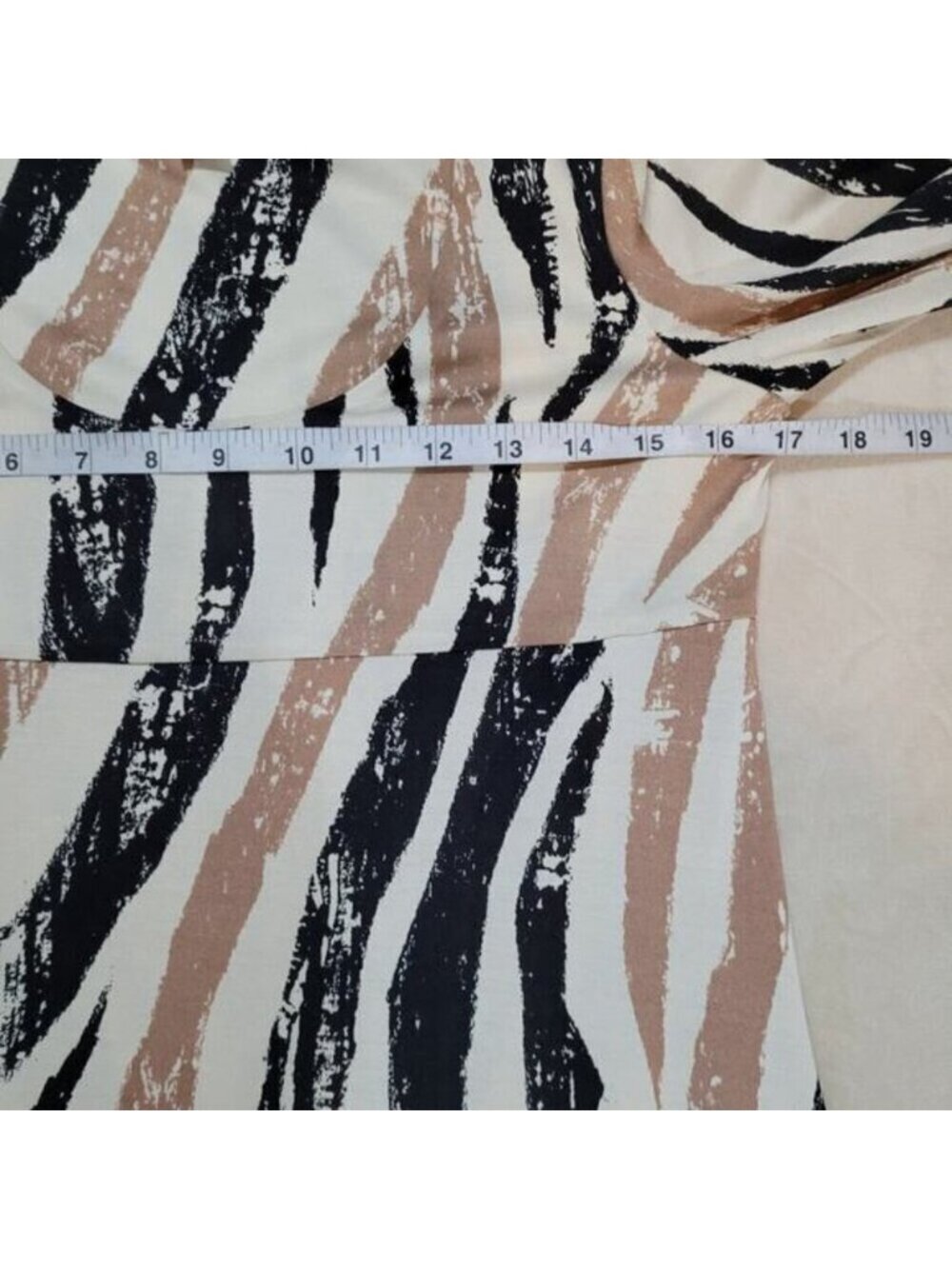 Diane Von Furstenberg Vintage Laetitia Silk Dress Animal Print in Neutral Tones - Picture 8 of 10